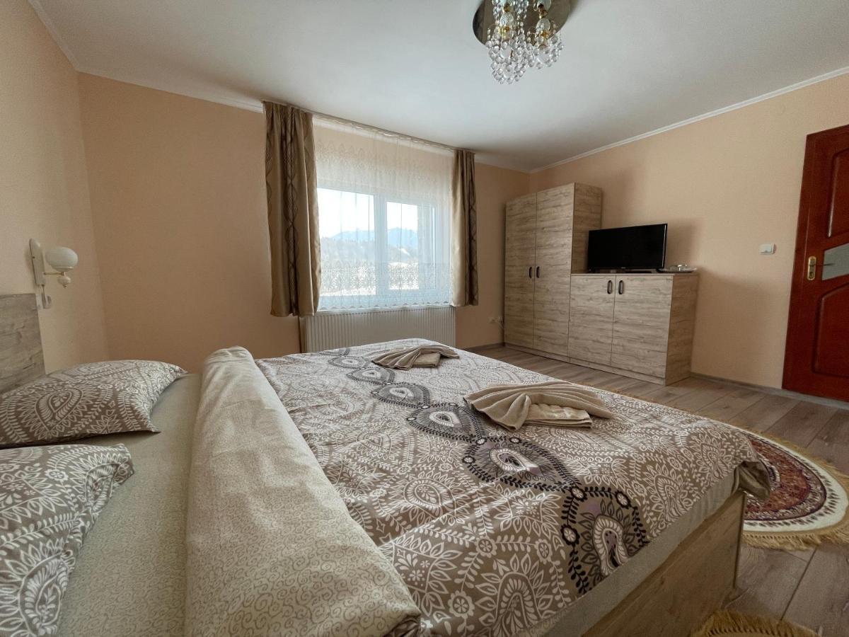 Casa Elena Guest House Бран Екстериор снимка